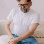 Por que o seu joelho estala? Entenda o comportamento do corpo humano