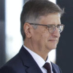 Gonet consegue 46 votos e é reconduzido à PGR