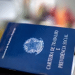 Desemprego cai, mas especialistas apontam o motivo: ‘as pessoas não querem trabalhar mais, só viver de auxílio’