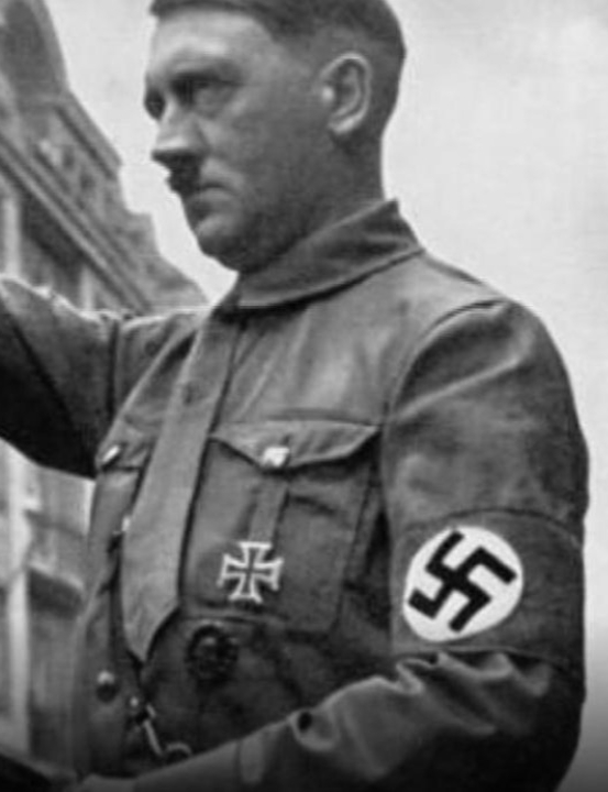 Documentário aponta que Hitler sofria de síndrome s3xual rara