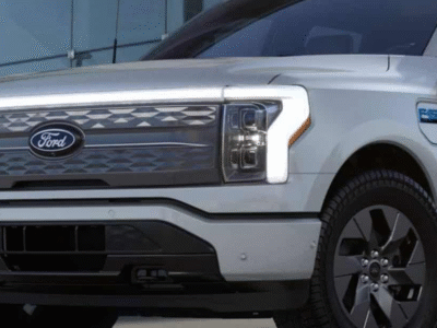 Elétricos de luxo em crise: vendas despencam e montadoras paralisam produção nos EUA