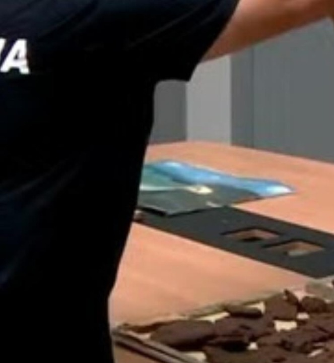 Agentes apreendem droga de preço exorbitante e difícil de ser rastreada