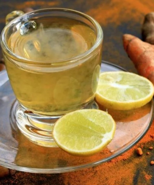 Os chás caseiros que afinam o sangue e ajudam a prevenir trombose