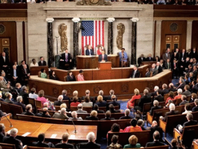 EUA: Câmara aprova abertura total dos arquivos de Epstein