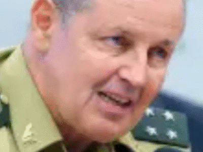 A reunião de Moraes com o comandante do Exército sobre a prisão de Bolsonaro