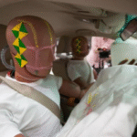 Mulheres em perigo: a falha histórica dos testes de segurança de veículos e aviões