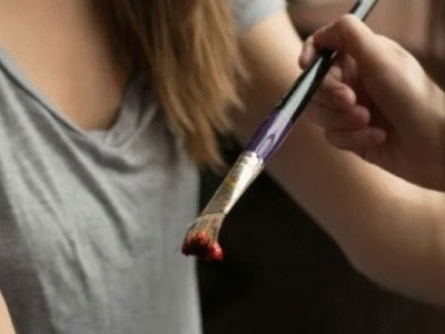 A psicologia aponta três cores frequentemente usadas por pessoas com baixa autoestima; CONFIRA