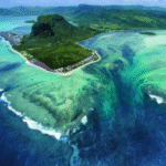 Maior cachoeira do mundo fica debaixo d’água; saiba como é possível