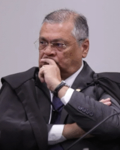 AGORA: Dino vota para manter prisão preventiva de Bolsonaro e justifica voto por considerá-lo de alta periculosidade