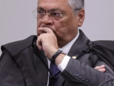 AGORA: Dino vota para manter prisão preventiva de Bolsonaro e justifica voto por considerá-lo de alta periculosidade