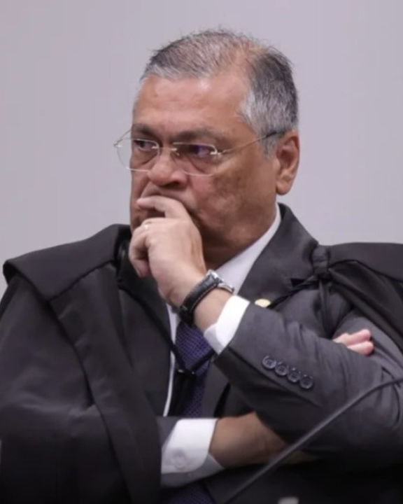 AGORA: Dino vota para manter prisão preventiva de Bolsonaro e justifica voto por considerá-lo de alta periculosidade
