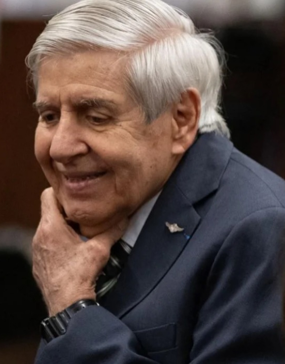 URGENTE: Moraes decreta prisão de general Heleno