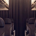 Aérea brasileira define banheiro exclusivo para passageiros premium e provoca polêmica