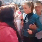 Homem apalpa seios da presidente do México e é preso, VEJA VÍDEO