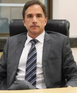 Juíz federal fã de Lula e suspeito de roubar champanhe é afastado