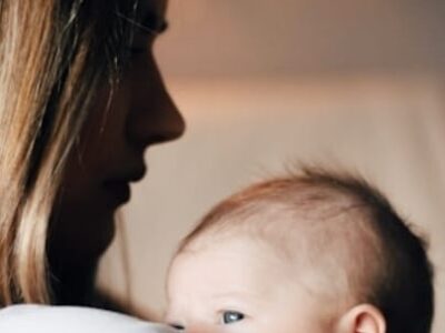 Pensamentos “intrusivos” e perigosis em gestantes podem ajudar a detectar transtornos mentais delas. Saiba quando se preocupar