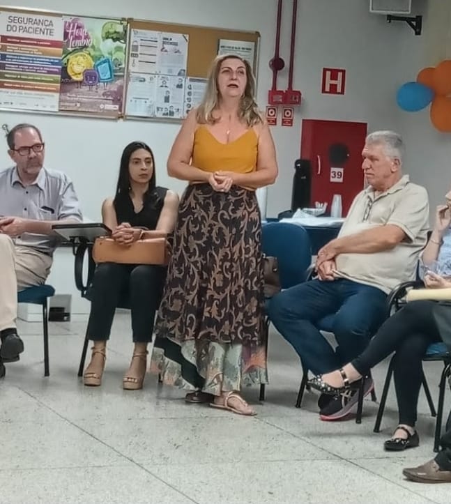 UTI Cardiológica da Santa Casa de Marília realiza reunião de experiência do paciente. Um convidado elogiou o serviço, dizendo ter percebido o quanto o hospital tem buscado ofertar um atendimento de excelência