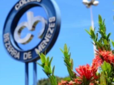 EDUCAÇÃO E TECNOLOGIA: O EQUILÍBRIO ENTRE TRADIÇÃO E INOVAÇÃO NO COLÉGIO BEZERRA DE MENEZES, QUE HÁ 68 ANOS FORMA E TRANSFORMA VIDAS