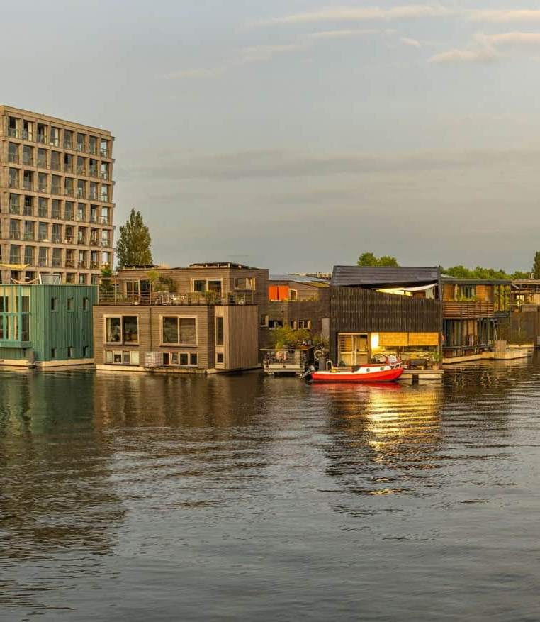 Holanda cria bairros flutuantes para resistir às mudanças climáticas