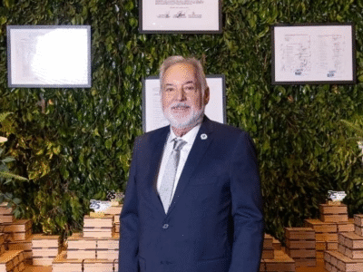 Sicredi Centro Oeste Paulista celebra 25 anos de história e cooperação. Evento comemorativo reuniu lideranças, colaboradores, sócios fundadores e parceiros para marcar conquistas