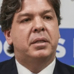 Ministro diz que regulamentar redes é ‘prioridade’ e governo prepara texto