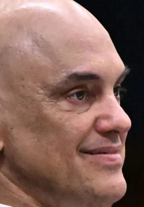 Alexandre de Moraes é citado entre os ‘heróis do ano’ por jornal britânico