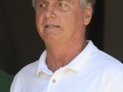 AGORA: Flávio Bolsonaro é escolhido como pré-candidato à Presidência por Bolsonaro; Tarcísio já foi avisado e seguirá para reeleição