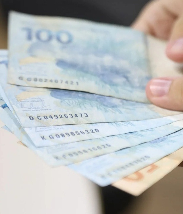 Valor do salário mínimo 2026 cai após revisão; SAIBA VALOR