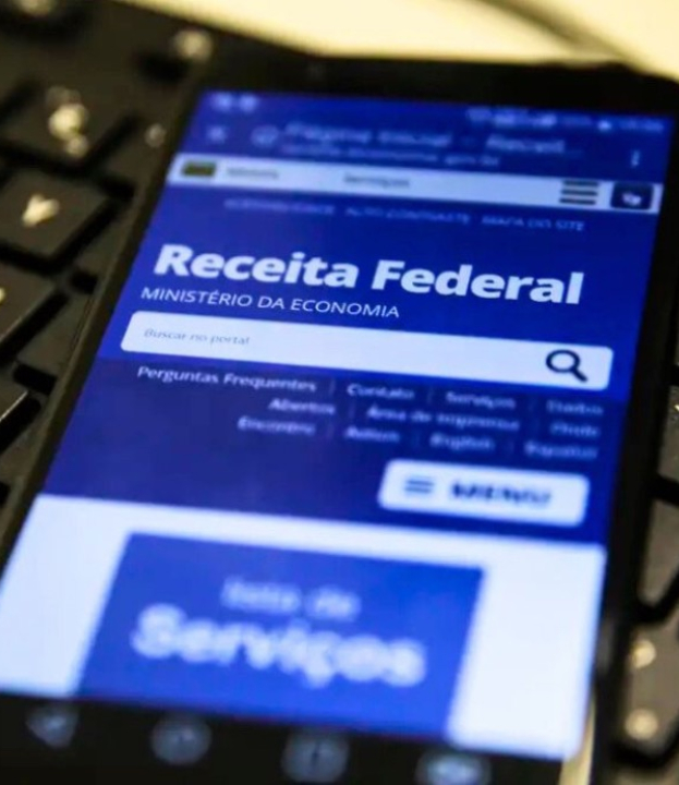 Novo golpe no WhatsApp usa seu CPF e endereço para simular cobrança a Receita Federal; VEJA COMO SE PROTEGER
