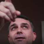 Flávio Bolsonaro revela o ‘preço’ que o faria desistir de canditatura