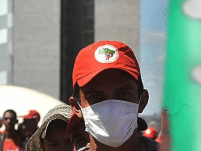 Justiça autoriza curso de medicina para membros do MST sem ENEM e com recursos públicos