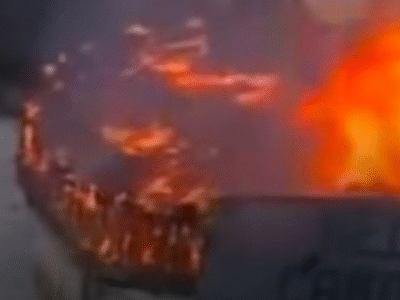 Facção incendeia barco de valor milionário por dono recusar pagar pedágio de R$350; VEJA VÍDEO