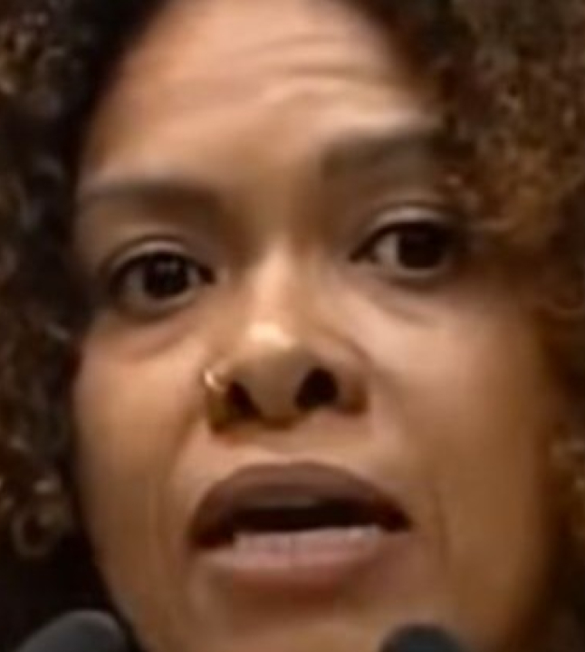 Vereadora do PSOL compara drogas a café e diz que traficantes são trabalhadores; VEJA VÍDEO