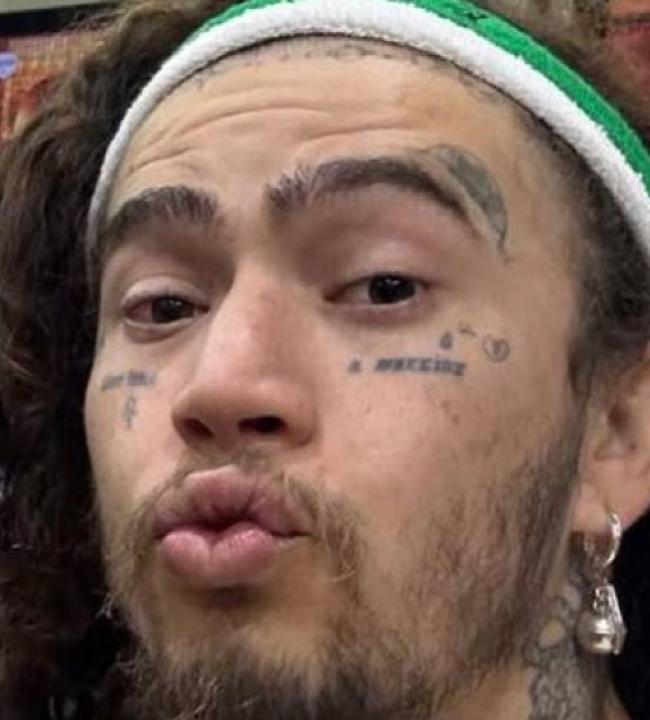 Whindersson bate o martelo: “sou gay mesmo”