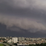 Ciclone de alta intensidade ganha força e deve causar ‘rebuliço’ em até 7 estados; veja onde