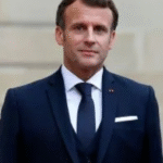 Brigitte Macron é flagrada chamando ativistas femininas de ‘vadias nojentas’ enquanto defendia um comediante; ASSISTA