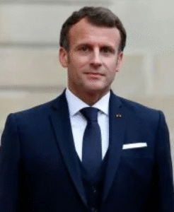 Brigitte Macron é flagrada chamando ativistas femininas de ‘vadias nojentas’ enquanto defendia um comediante; ASSISTA