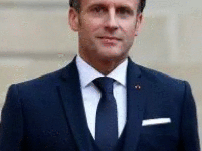 Brigitte Macron é flagrada chamando ativistas femininas de ‘vadias nojentas’ enquanto defendia um comediante; ASSISTA