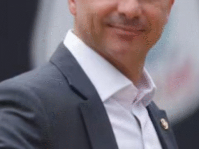 Flávio Bolsonaro diz que, se eleito, dará continuidade ao que foi feito por Guedes na economia