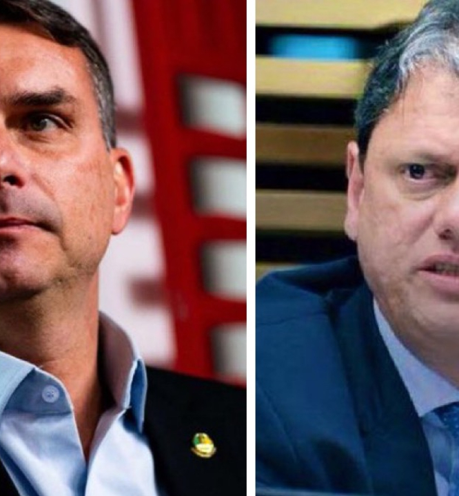 Centrão define apoio a Tarcísio de Freitas após reunião com Flávio Bolsonaro