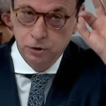 Promotor com aposentadoria de R$ 68 mil se diz abandonado e exige mais auxílio