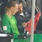 Estratégia inusitada: Goleiro do PSG usa cola com dicas dos cobradores e brilha nos pênaltis contra o flamengo; VEJA VÍDEO