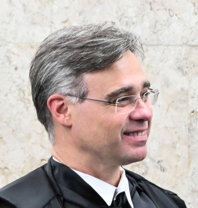 Mendonça levanta sigilo e expõe irregularidades em contratos ligados ao INSS