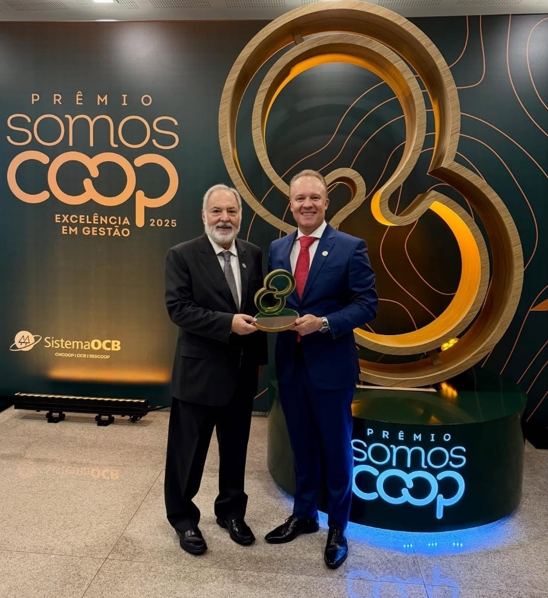 Sicredi Centro Oeste Paulista é destaque nacional no Prêmio SomosCoop Excelência em Gestão 2025. Cooperativa conquista troféu Prata entre 133 premiadas. Em São Paulo, apenas três foram reconhecidas. Veja importânncia da conquista