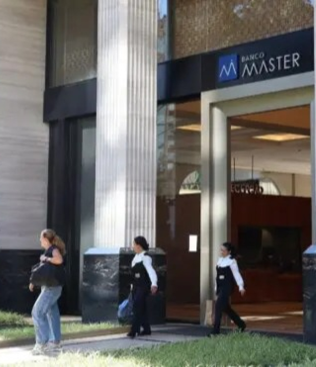 Por que o celular apreendido do dono do Banco Master causa temor