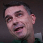 Flávio Bolsonaro estreia agenda internacional ao lado de Netanyahu