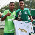 Jogador mariliense do Sub-15 do Palmeiras fez uma doação especial à Santa Casa de Marília para sorteio: uma camisa oficial do Verdão autografada pelo craque Estêvão