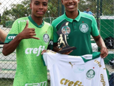 Jogador mariliense do Sub-15 do Palmeiras fez uma doação especial à Santa Casa de Marília para sorteio: uma camisa oficial do Verdão autografada pelo craque Estêvão