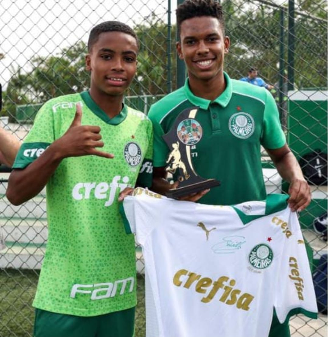Jogador mariliense do Sub-15 do Palmeiras fez uma doação especial à Santa Casa de Marília para sorteio: uma camisa oficial do Verdão autografada pelo craque Estêvão
