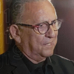 Após quadro de pneumonia, Galvão Bueno se sente mal e é internado